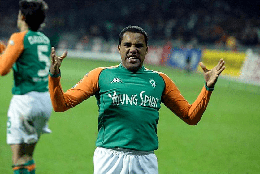 包含波鸿客场力克对手，斩获稀有三分再创辉煌的词条