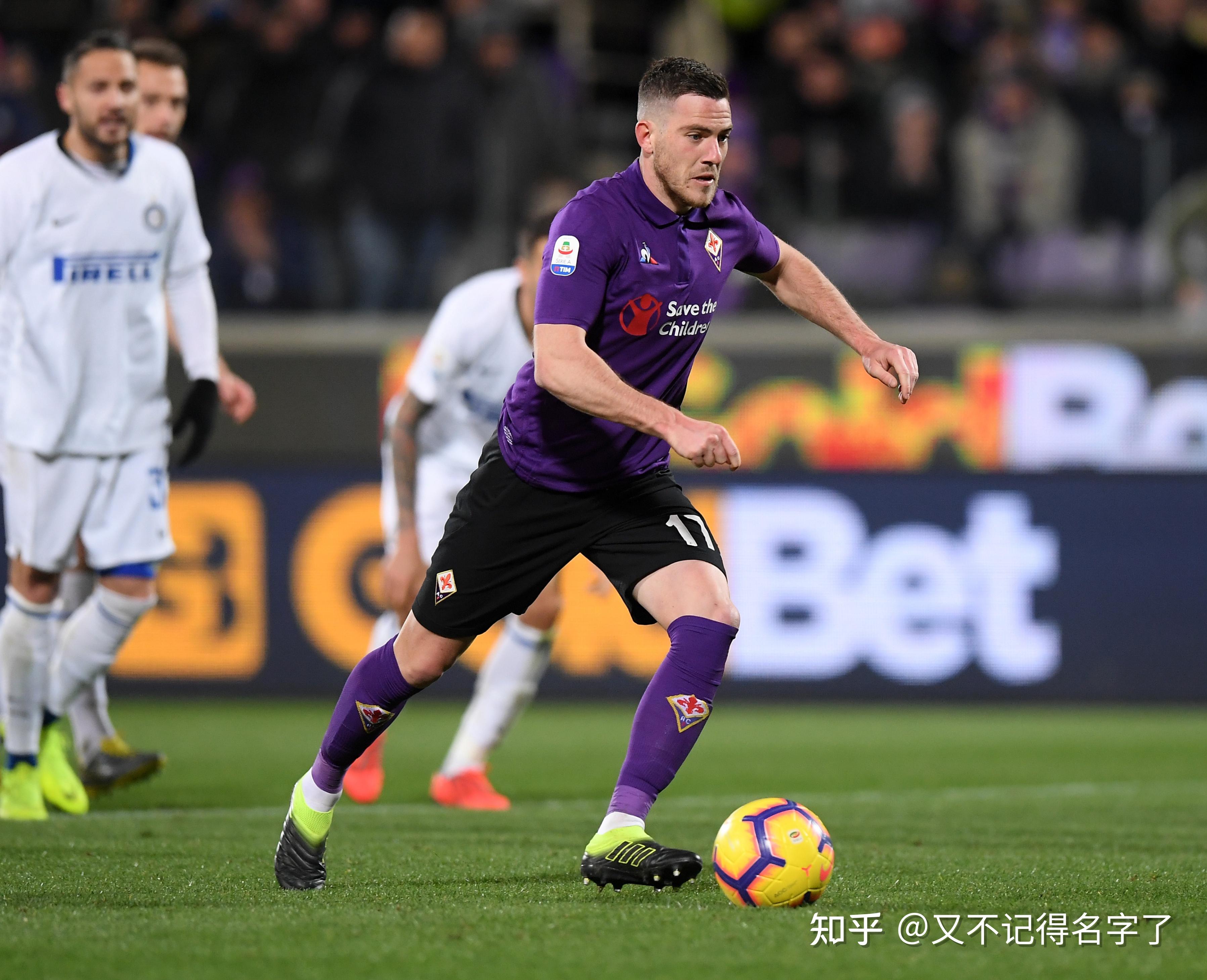 爱游戏在线-国际米兰在意甲获得胜利卡尔德区成王牌