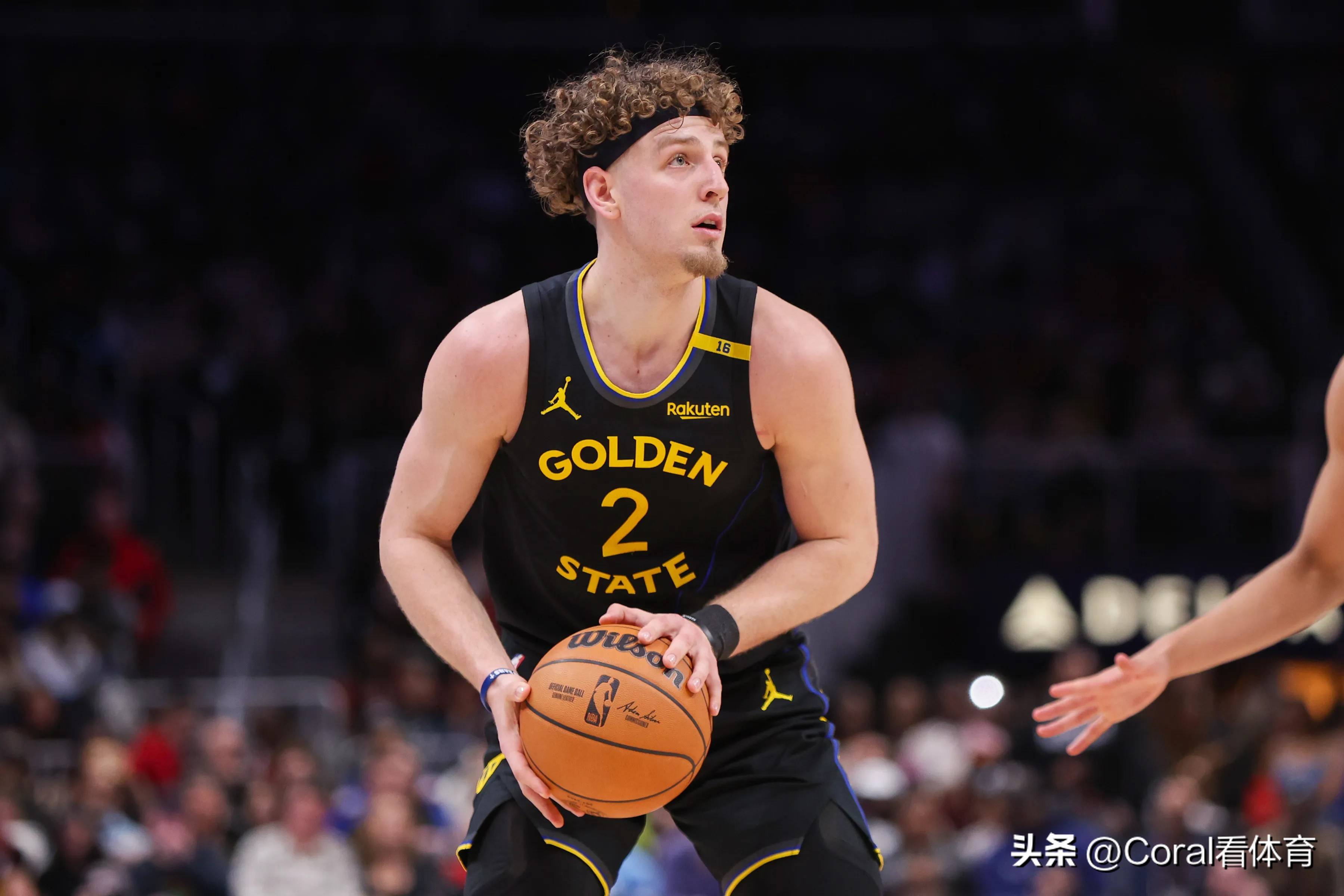 勇士老将重回状态，再胜灰熊取得三连胜的简单介绍